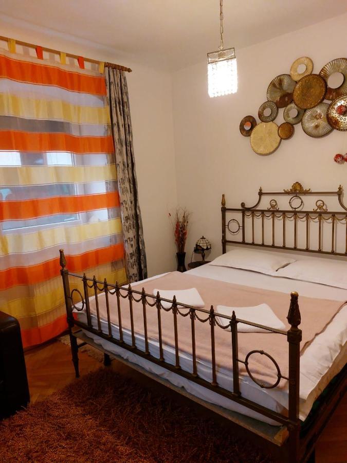 בראשוב Piata Sfatului Pietonal Apartment מראה חיצוני תמונה