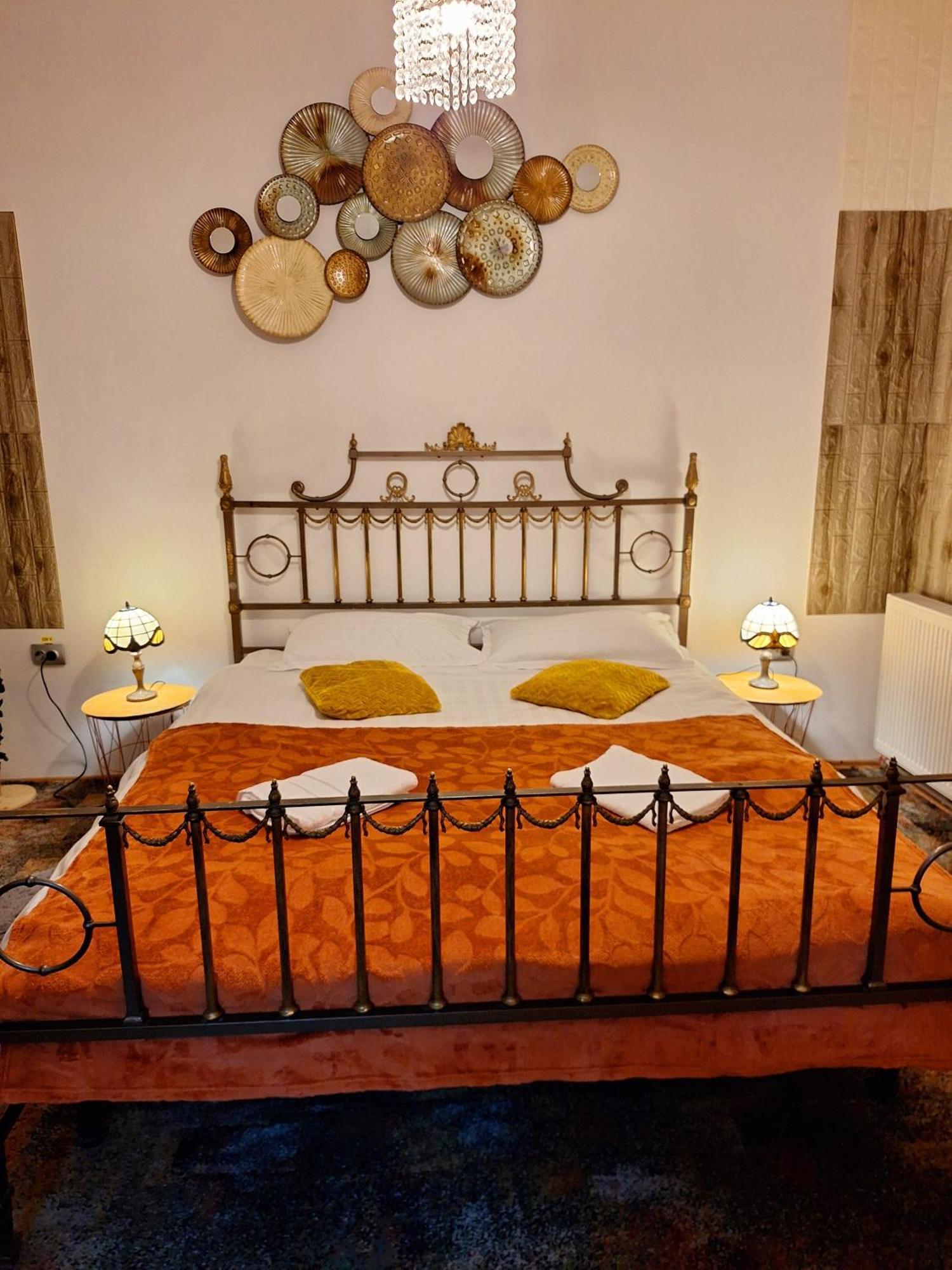 בראשוב Piata Sfatului Pietonal Apartment מראה חיצוני תמונה
